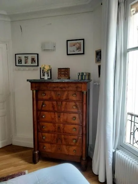 Apartamento Batignolles Chic 75 M2 París